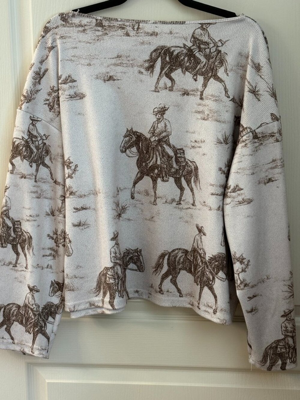 light long sleeve cowboy pullover